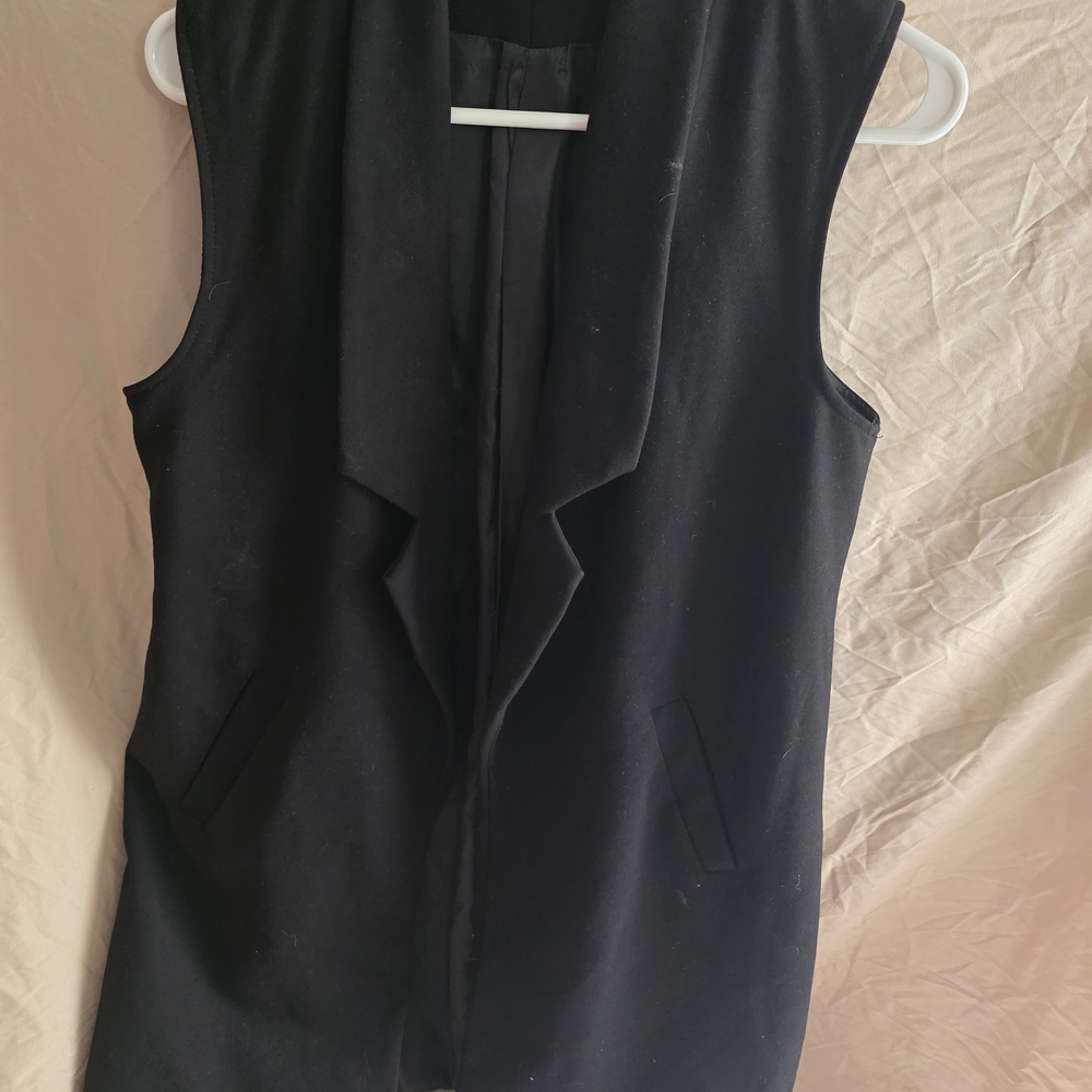 Black Sleeveless Vest
